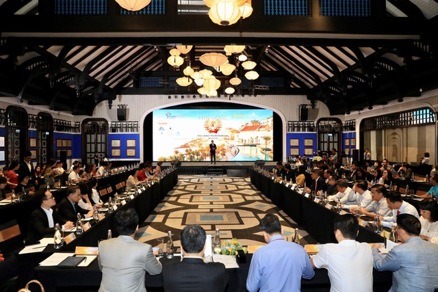 hội thảo "Phú Quốc: Đón vận hội - Dẫn lối thành công" do Sở Du lịch tỉnh Kiên Giang phối hợp với Tập đoàn Sun Group và Vietnam Airlines tổ chức mới đây